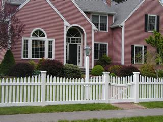 Sudbury Cedar Fence Co - Hudson, MA