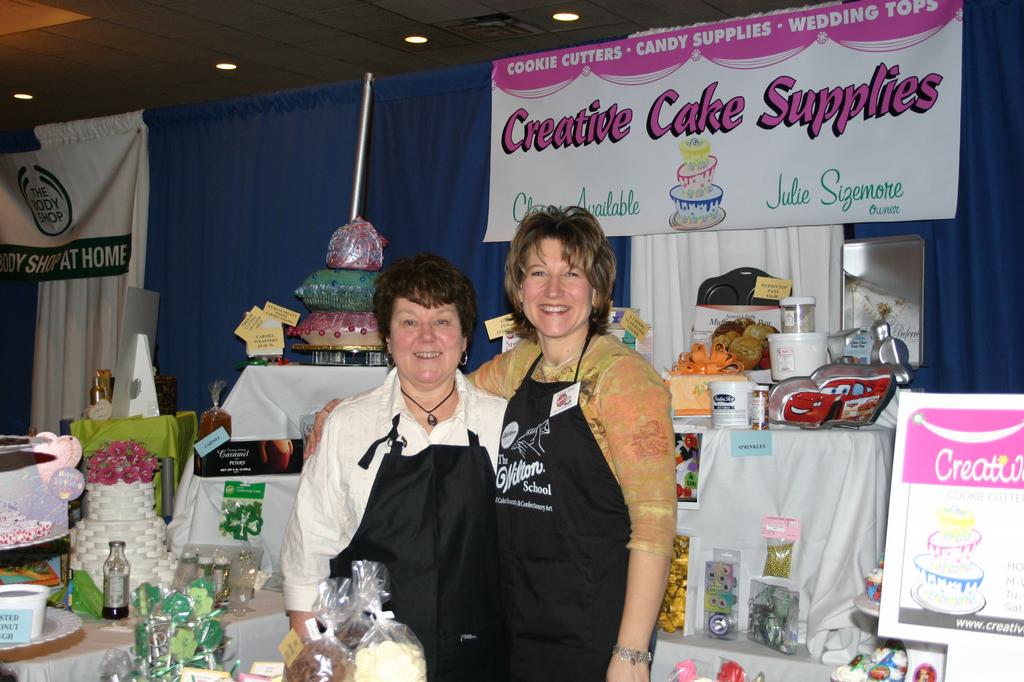 Creative Cake Supplies - Green Bay WI 54303 920-494-3656