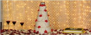 Wedding cake pic.jpg provided by Custom Wedding Creations Blair 68008 