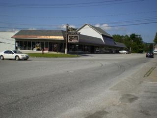 Sofas'n More - Center Rutland, VT