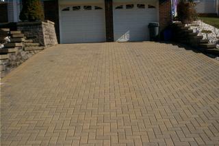 Close up of New Omni-Stone Driveway by BORRASSO LANDSCAPING  *1977* ~ Maria A. Borrasso, Owner         Pittsburgh 15239 