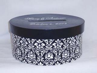 http://media.merchantcircle.com/22607628/tn_black%20white%20damask_medium.jpeg