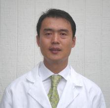 acupuncture doctor peng.JPG