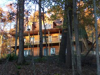 Long Mountain Lodge - Dahlonega, GA