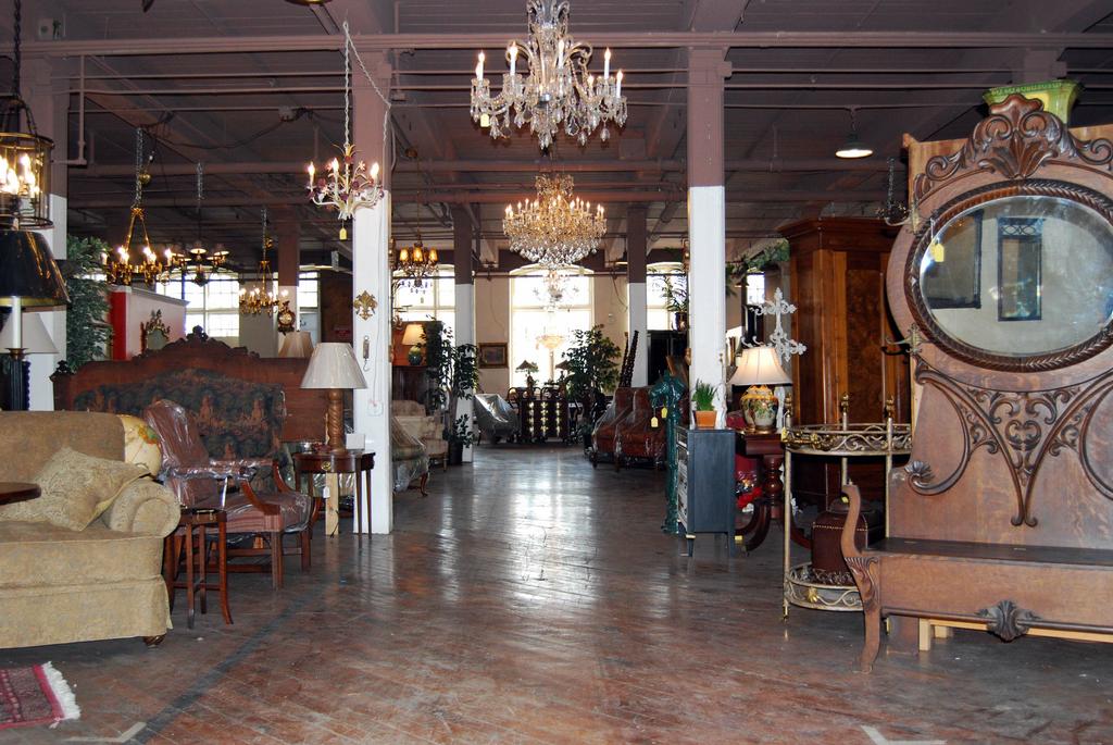 5 Best Antique Furniture Stores in Louisville, KY