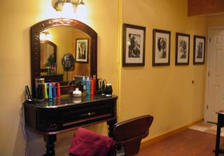 John Gabriel Salon