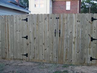 privacy fence installation