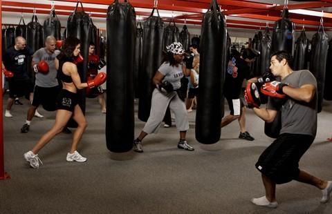 Hasil gambar untuk boxing girl gym