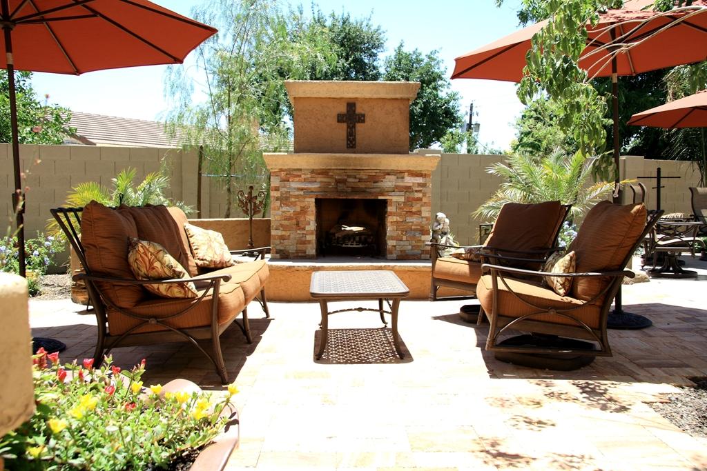 Back Yard Patio with Fireplace