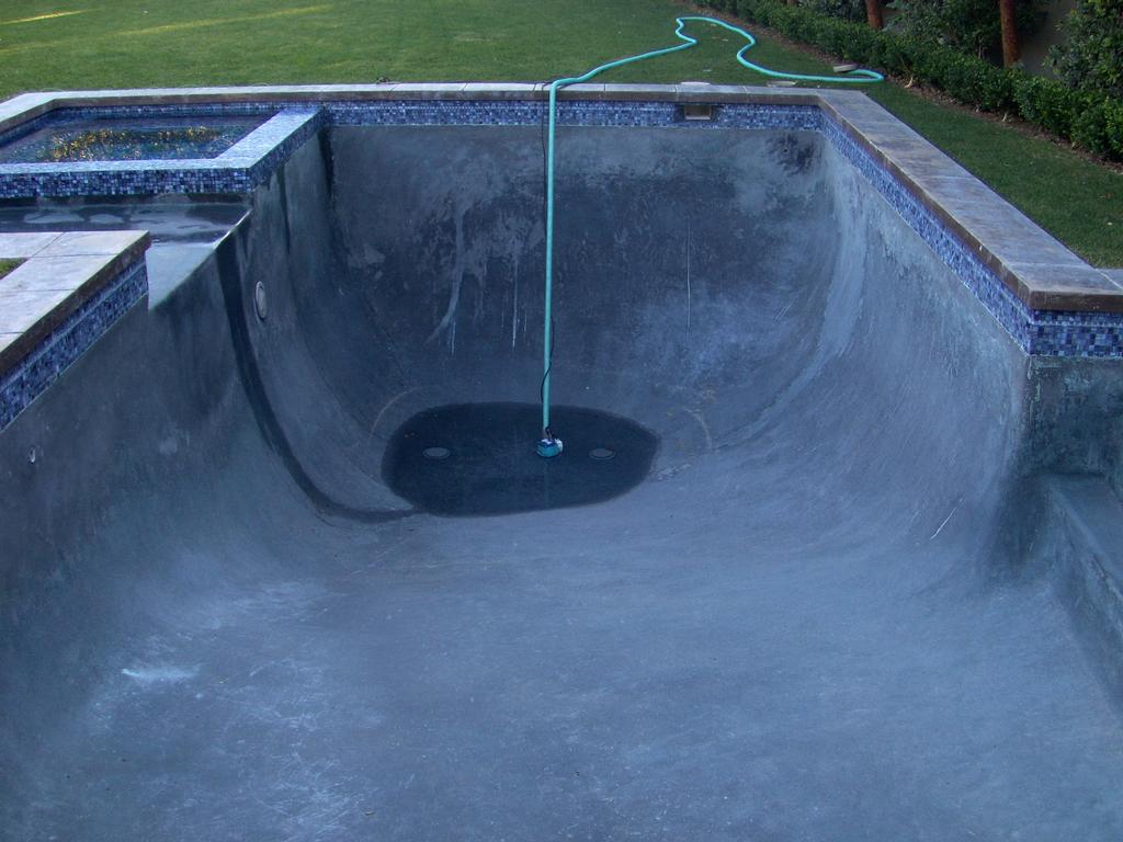 Acid Wash Black Plaster by Pool Tile Cleaning Orange County (714)2273629