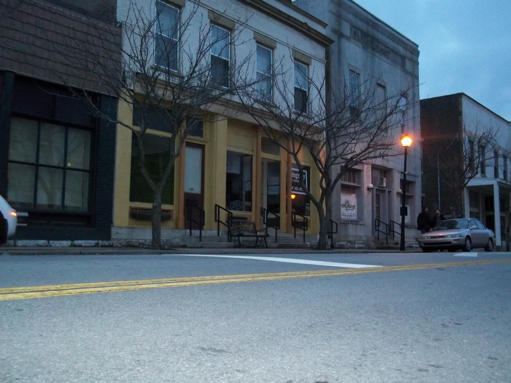 City style, Wilmore, Old fashioned