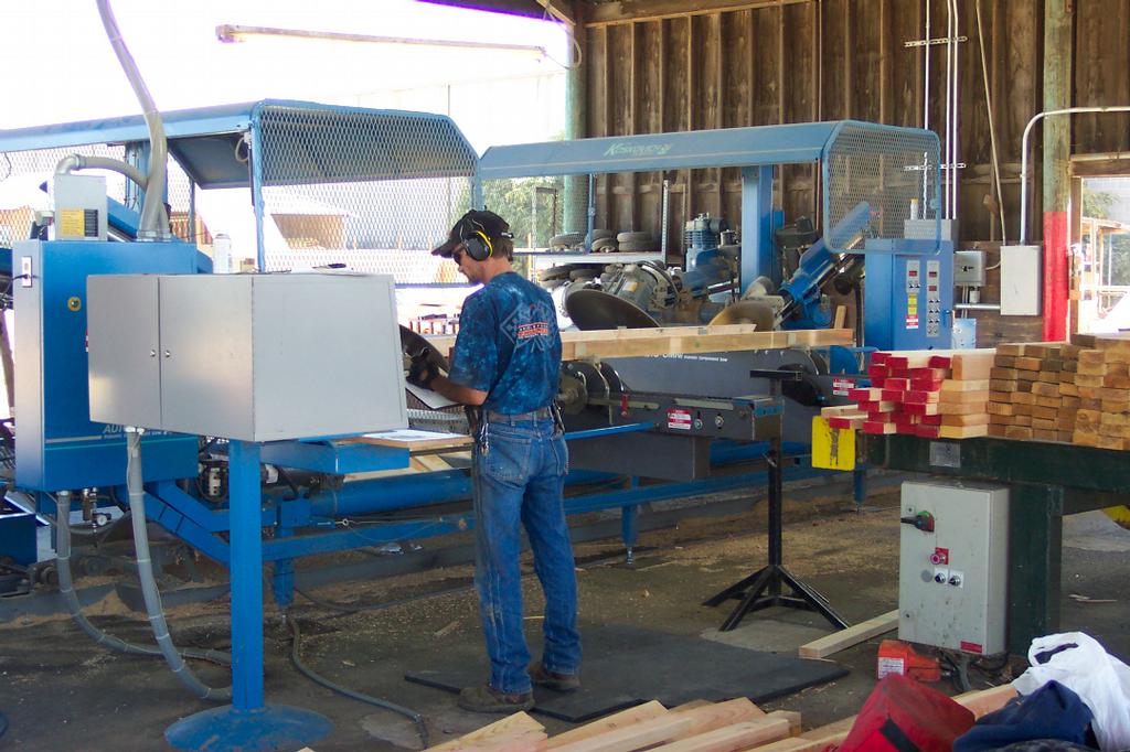 Pictures for Williams Lumber Inc in Sacramento, CA 95828 Lumber