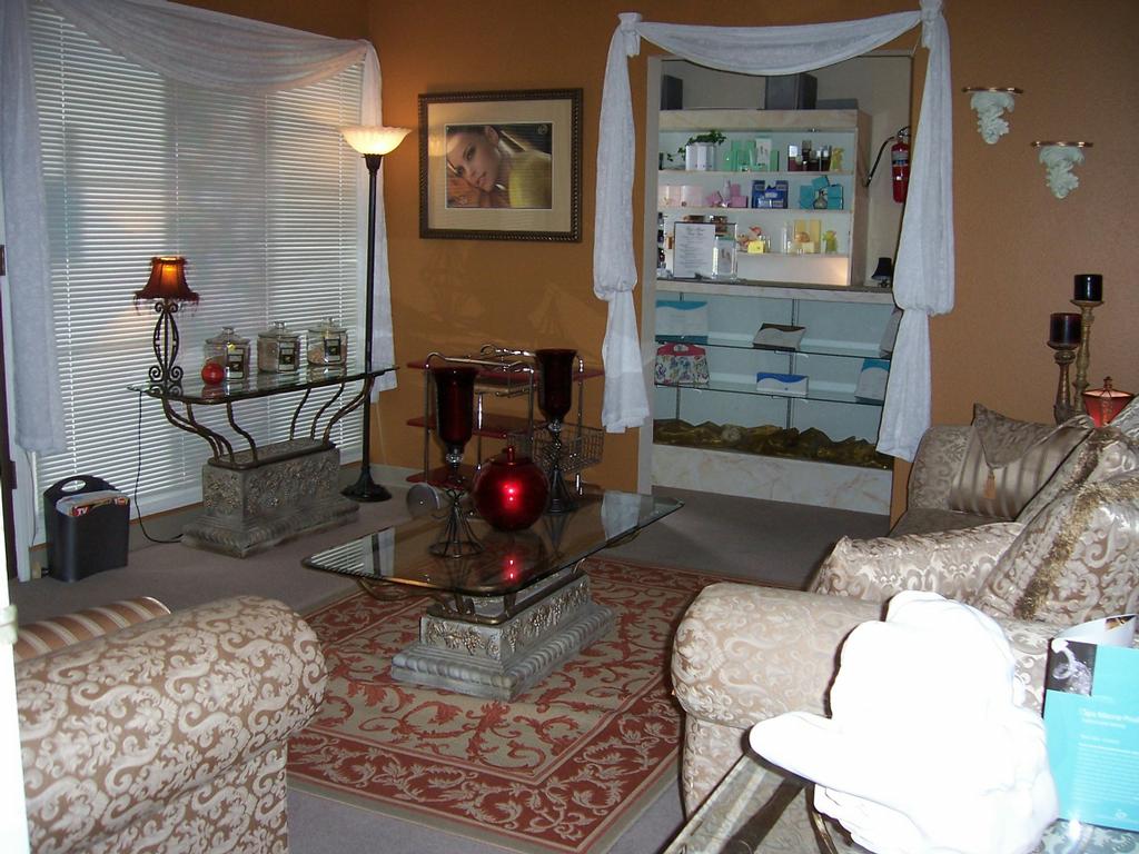 Spa Waiting Room 1 (room for rent) from Skin Aura Day Spa in Torrance
