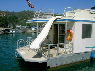 Berryessa Houseboat Rental - Napa, CA