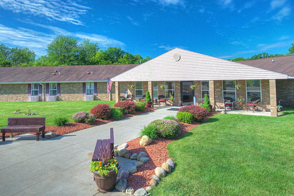 Pictures for Dixon Healthcare Center in Steubenville, OH 43953