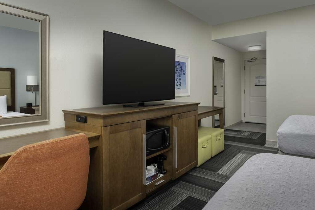 Guest room amenity by Hampton Inn Pittsburgh/Monroeville