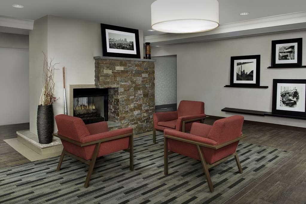 Lobby by Hampton Inn Pittsburgh/Monroeville