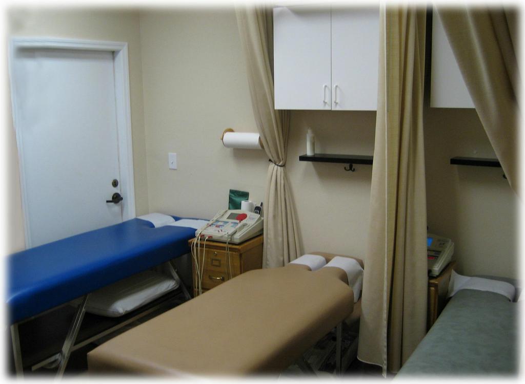 A LaBelle FL Chiropractor Dr Rob Watkins Labelle FL 33935 8636758900