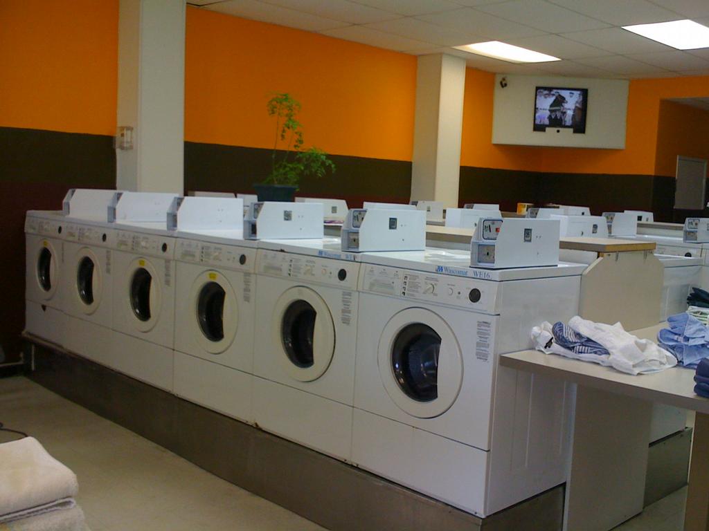 The Washboard Coin Laundry San Diego CA 92115 6192291700