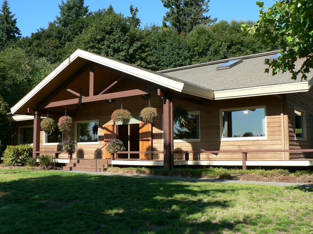 Pictures for Tumwater Valley Lodge in Olympia, WA 98501