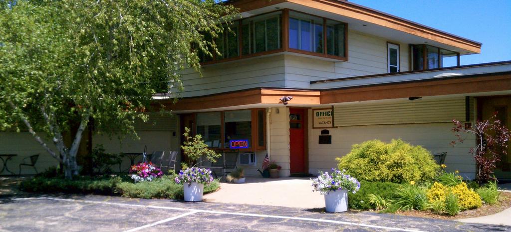 IMAG0539 by The Usonian Inn LLC