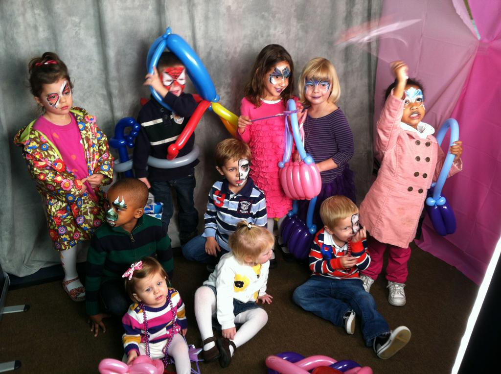 Pictures for Oddzin Ends Family Entertainment Michigan Face PaintersMichigan Balloon Twisting