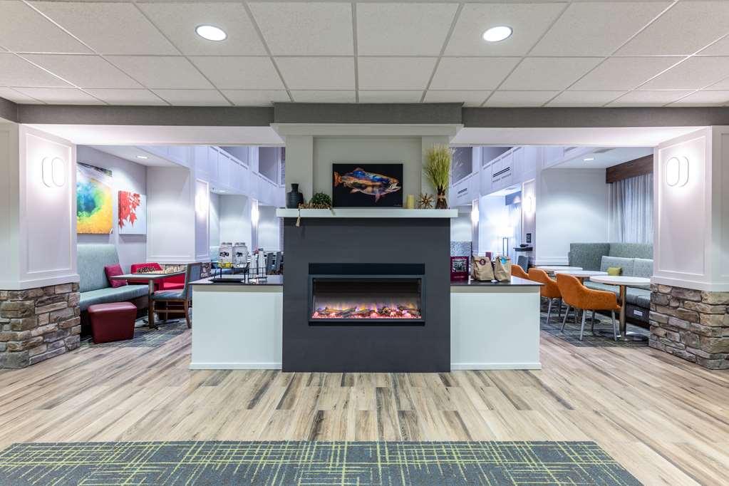 Lobby by Hampton Inn & Suites Casper