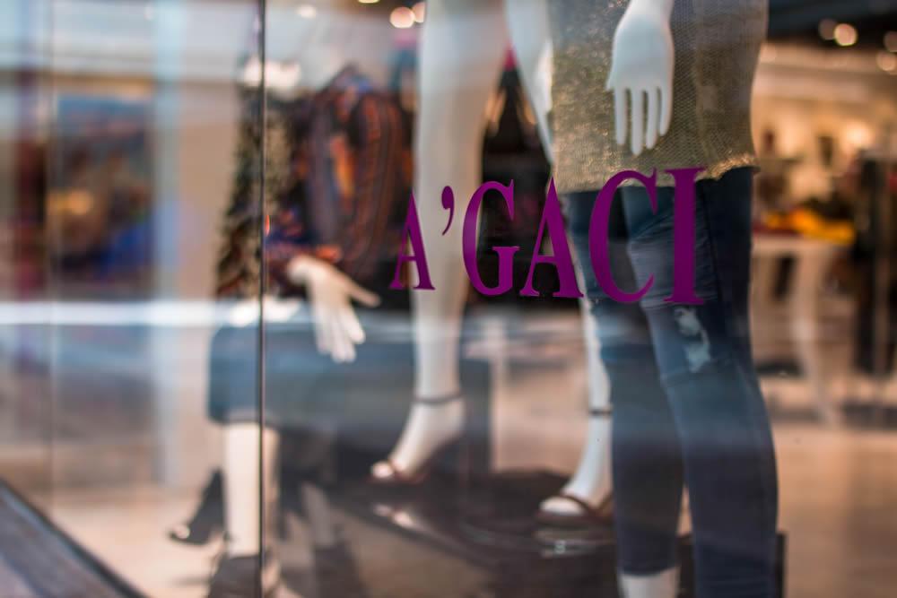 Super Close-up of Agaci Storef by A Cutting Edge Glass & Mirror, Inc.