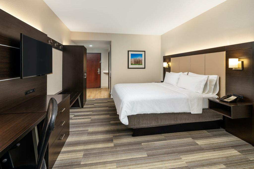  by Holiday Inn Express & Suites Florence I-95 @ Hwy 327 by IHG
