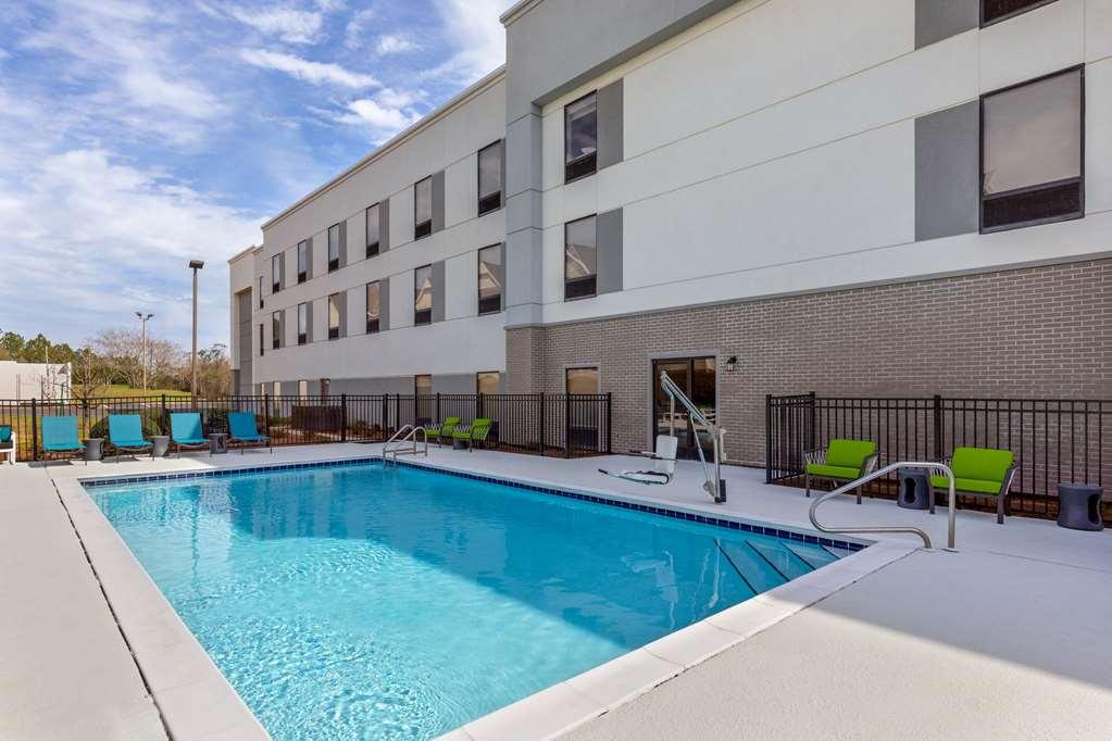 Pool by Hampton Inn & Suites Dothan