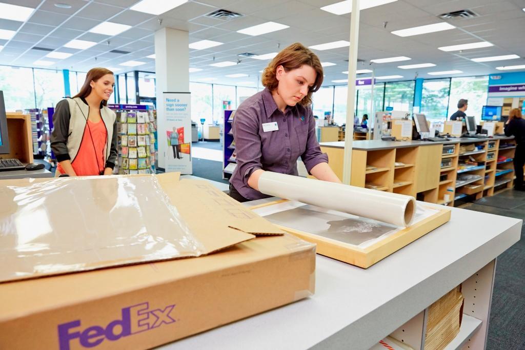 FedEx Office Print &amp; Ship Center Memphis TN 38111 901