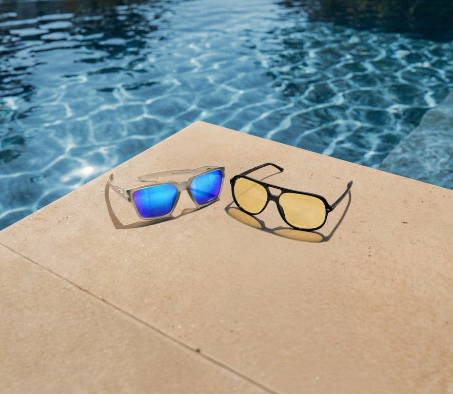  by Sunglass Hut