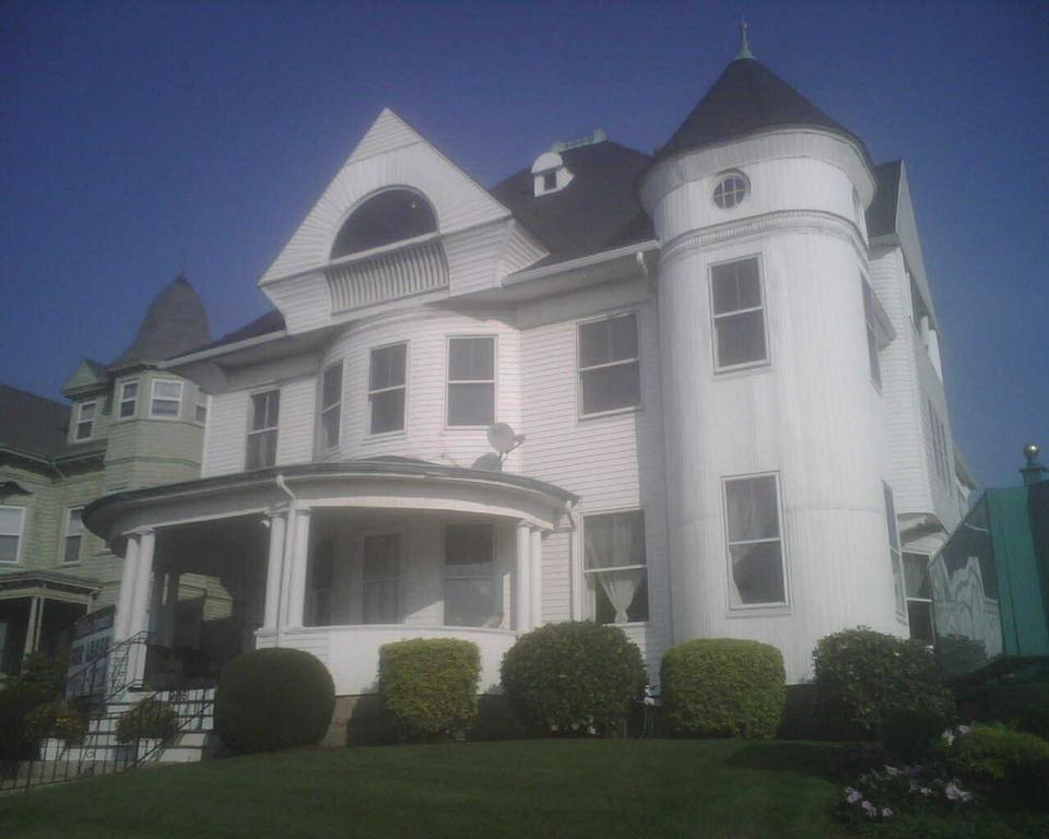 Pictures for KAM Realty in Fall River, MA 02721 Condominiums