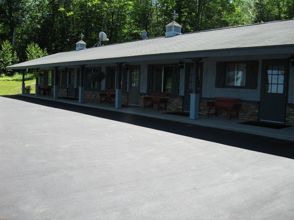 Apostle View Inn Bayfield WI 54814 7157995992 Hotels & Motels