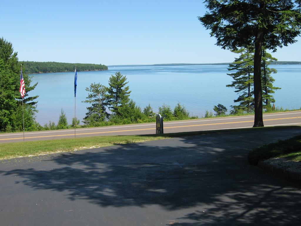 Apostle View Inn Bayfield WI 54814 7157995992 Hotels & Motels