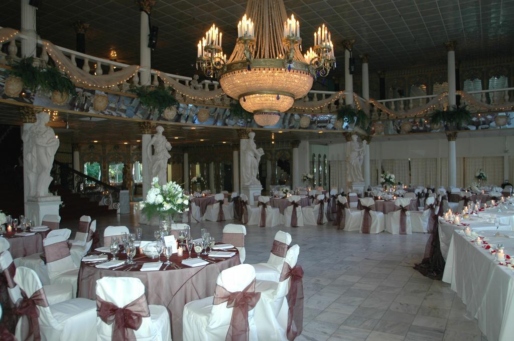 Wedding Reception At The Kapok Special Event Center From Wedding Reception At The Kapok Special Event Center By Moments
