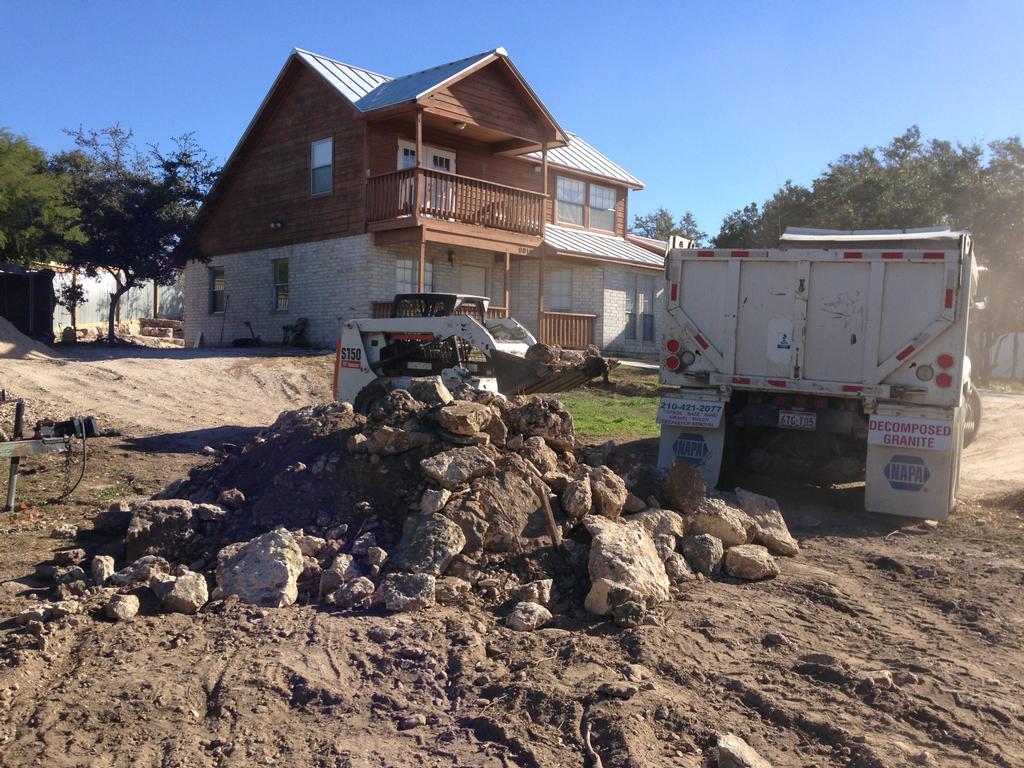 IMG_0199 by " CITIHAUL " TOPSOIL / SAND /  GRAVEL / MULCH / HAUL OFF