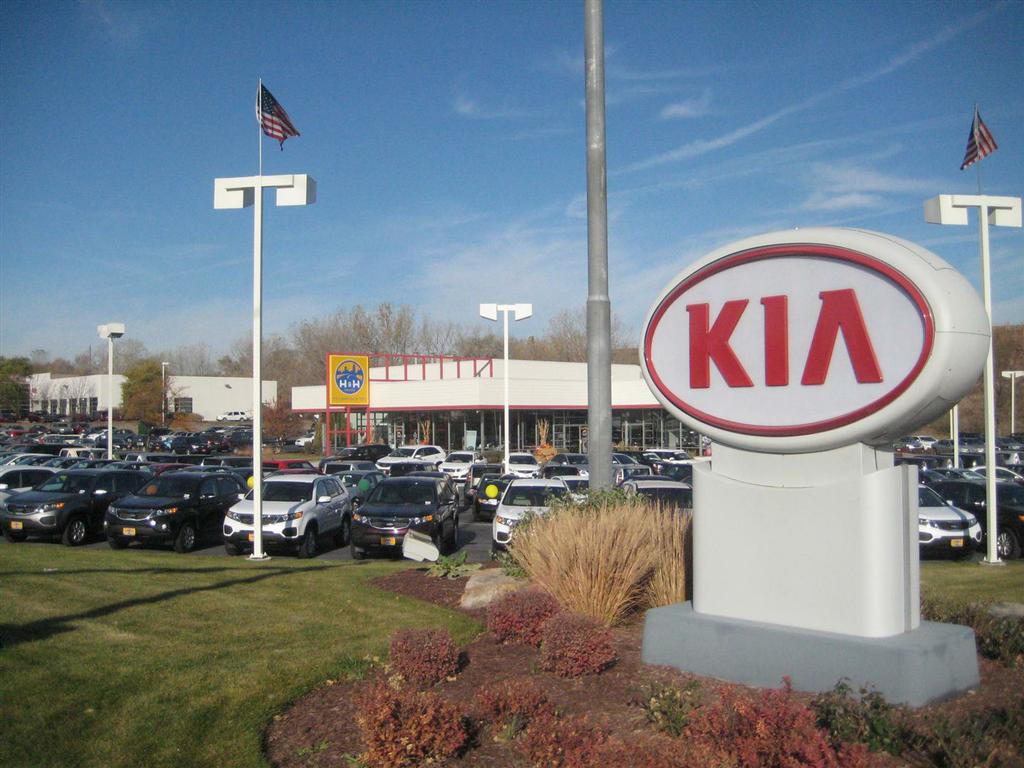 Pictures for H&H Kia in Omaha, NE 68127 Auto Painting