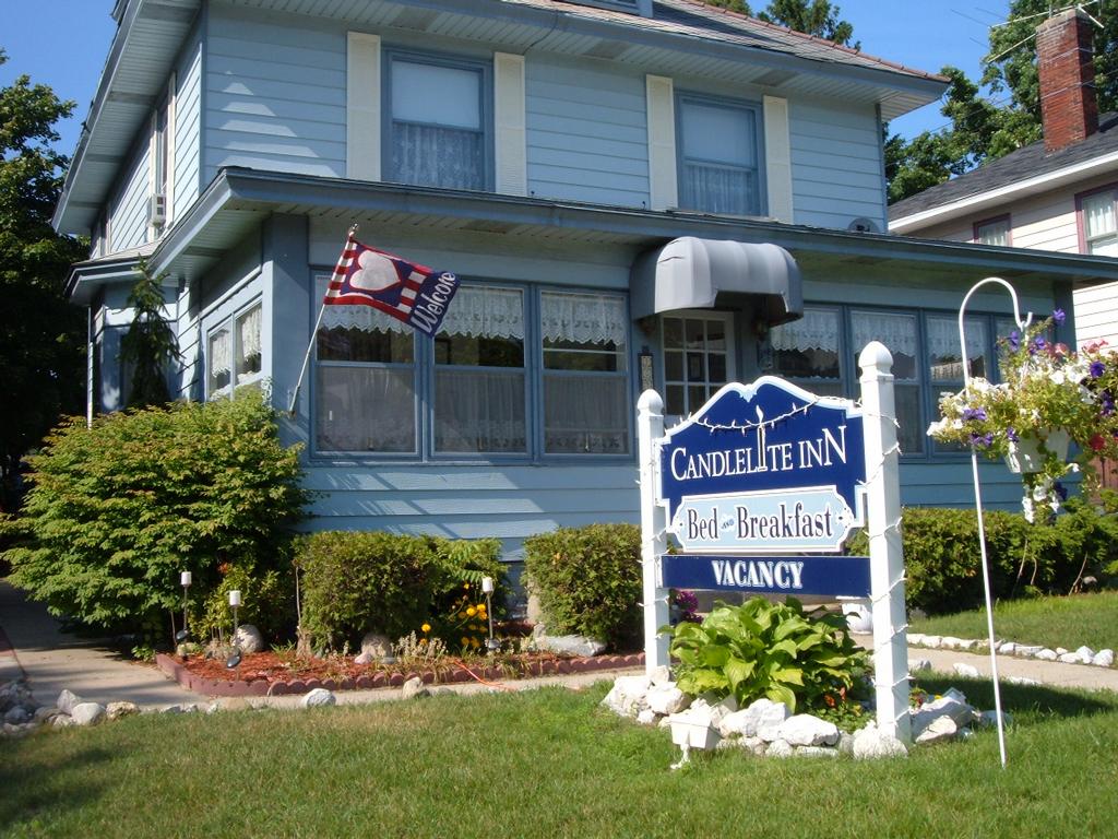 Candlelite Inn Ludington MI 49431 8779970099 Bed & Breakfasts