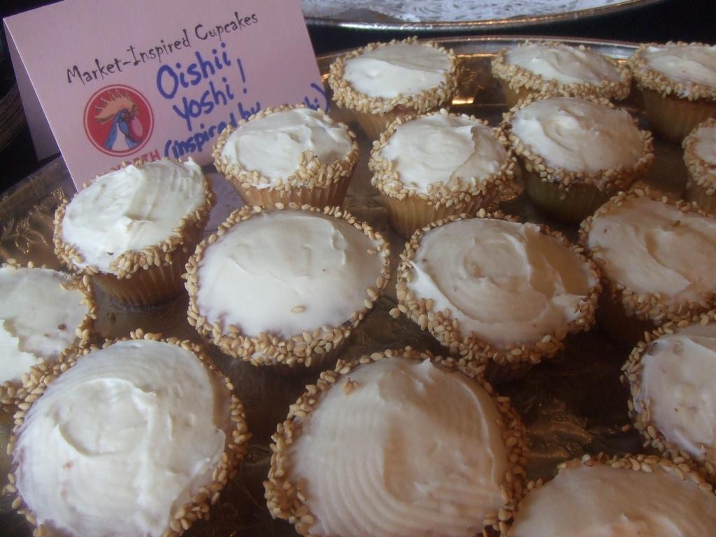 Little Darlin' Cupcakes Columbus OH 43202 9373710165