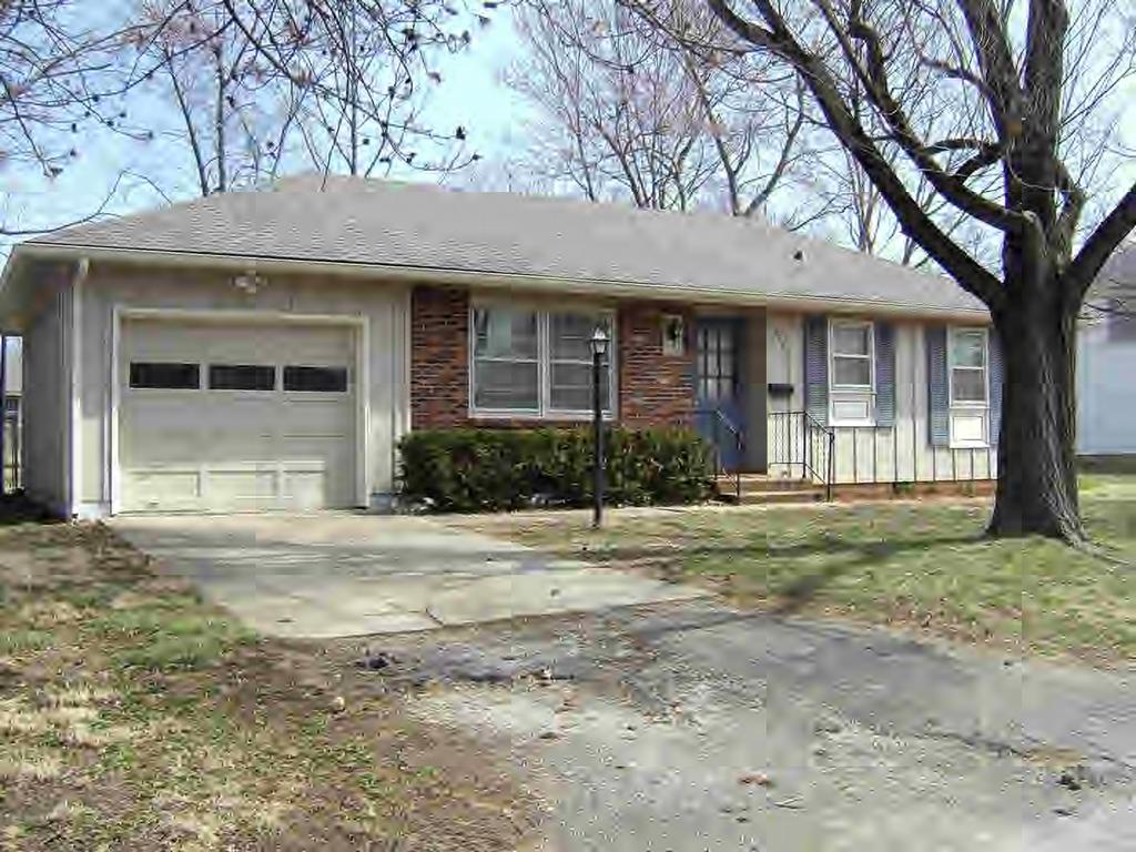 Front Door Real Estate, Inc. Fort Scott KS 66701 6202249787