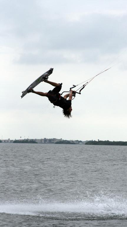 foxkite112009 037 by Good Breeze Kiteboarding