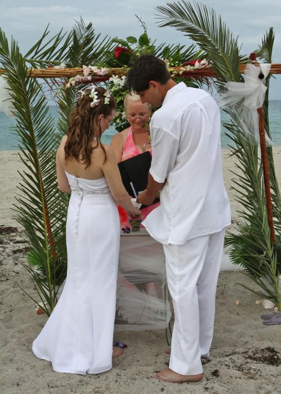 jennpaul by A Paradise Wedding