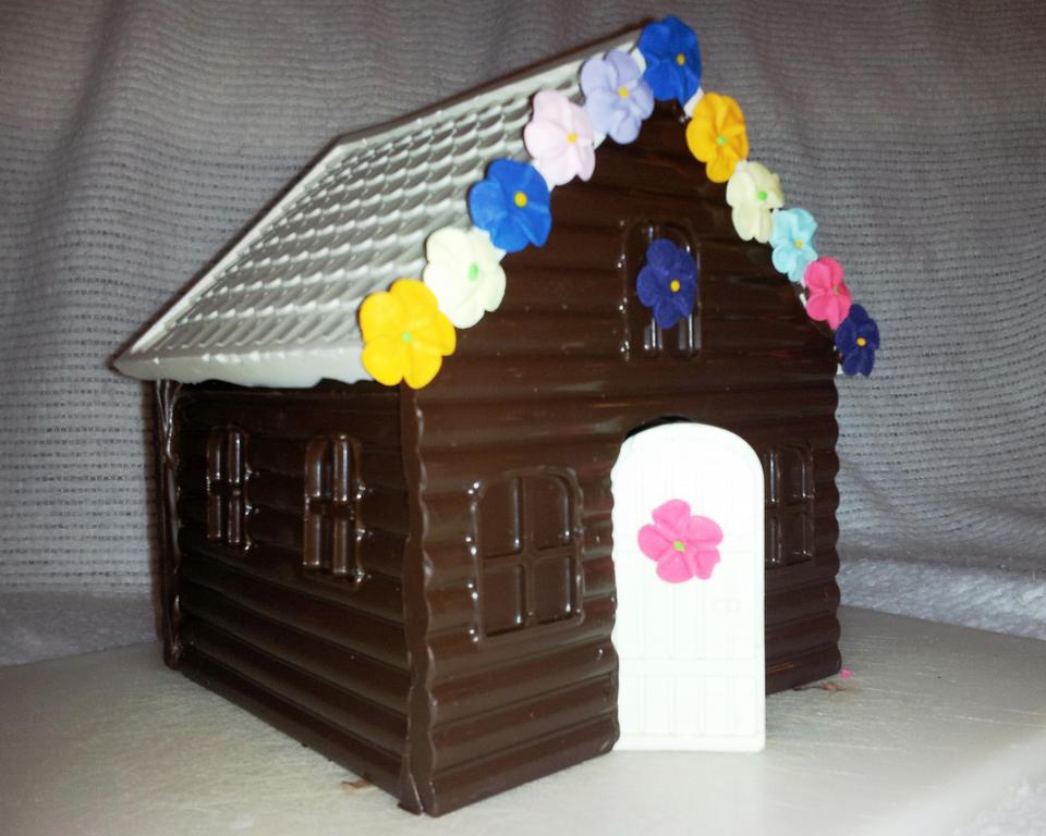 Chocolate cottage by Erincredible Chocolates and MORE!