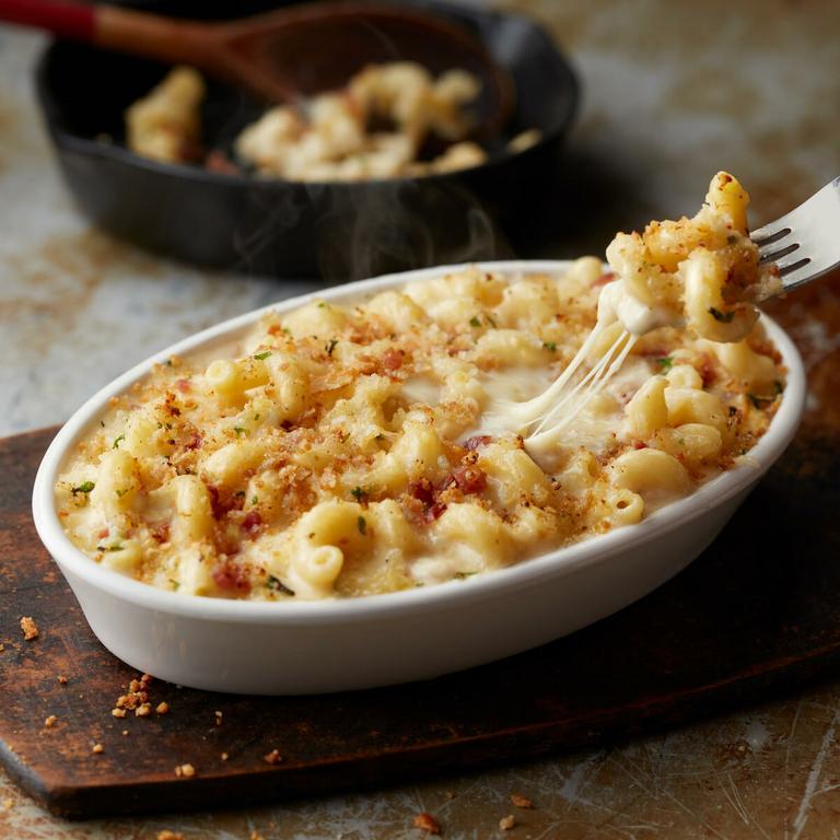LongHorn's Steakhouse Mac & Cheese with applewood smoked bacon and four cheeses. by LongHorn Steakhouse