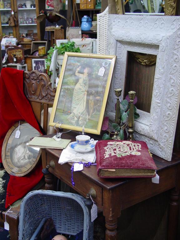 Somewhere In Times Antiques Cape Girardeau MO 63701 5733359995