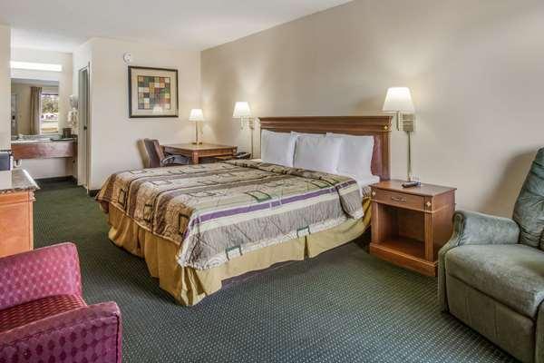  by Rodeway Inn & Suites