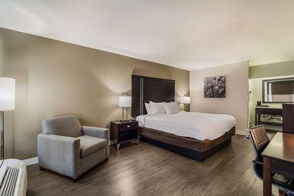  by Clarion Inn & Suites