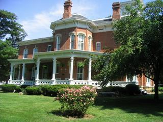 Pinehill Inn