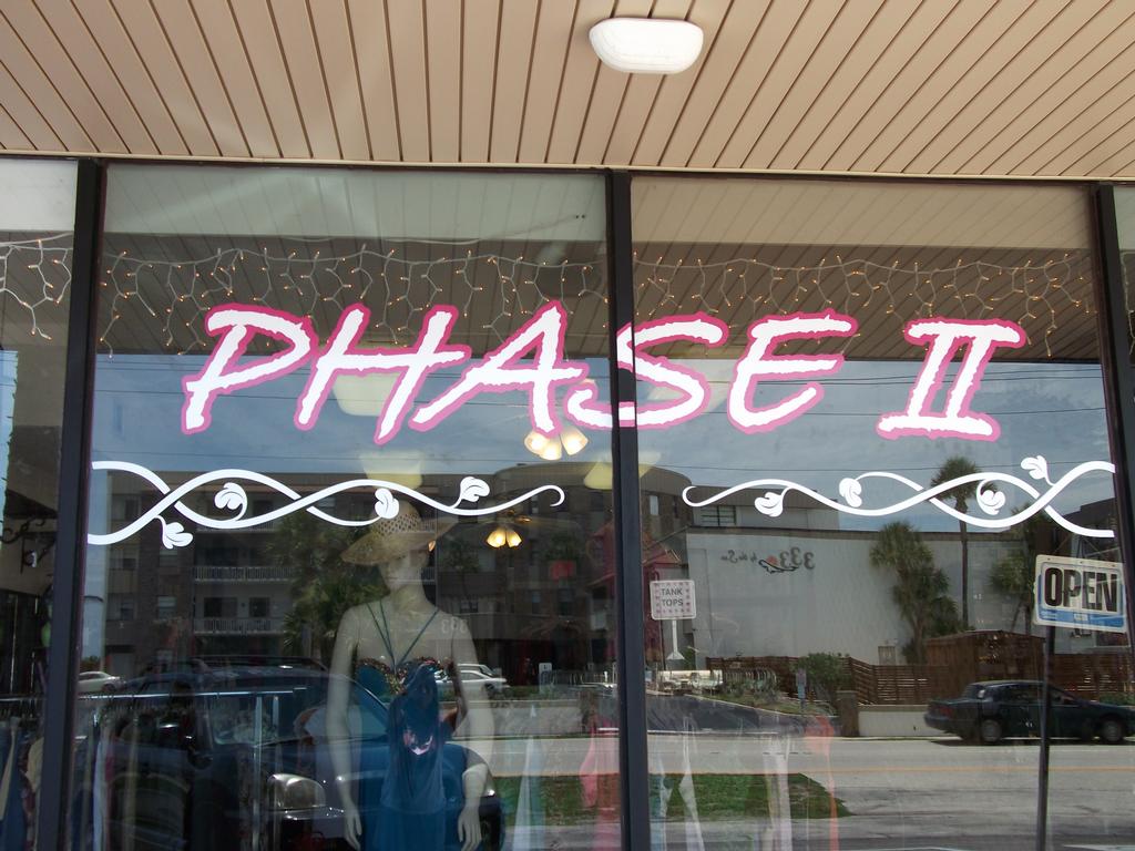 DSCF0383 by Phase II Consignment